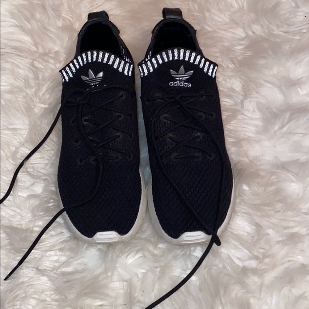 Adidas Black Knit Tennis Shoes